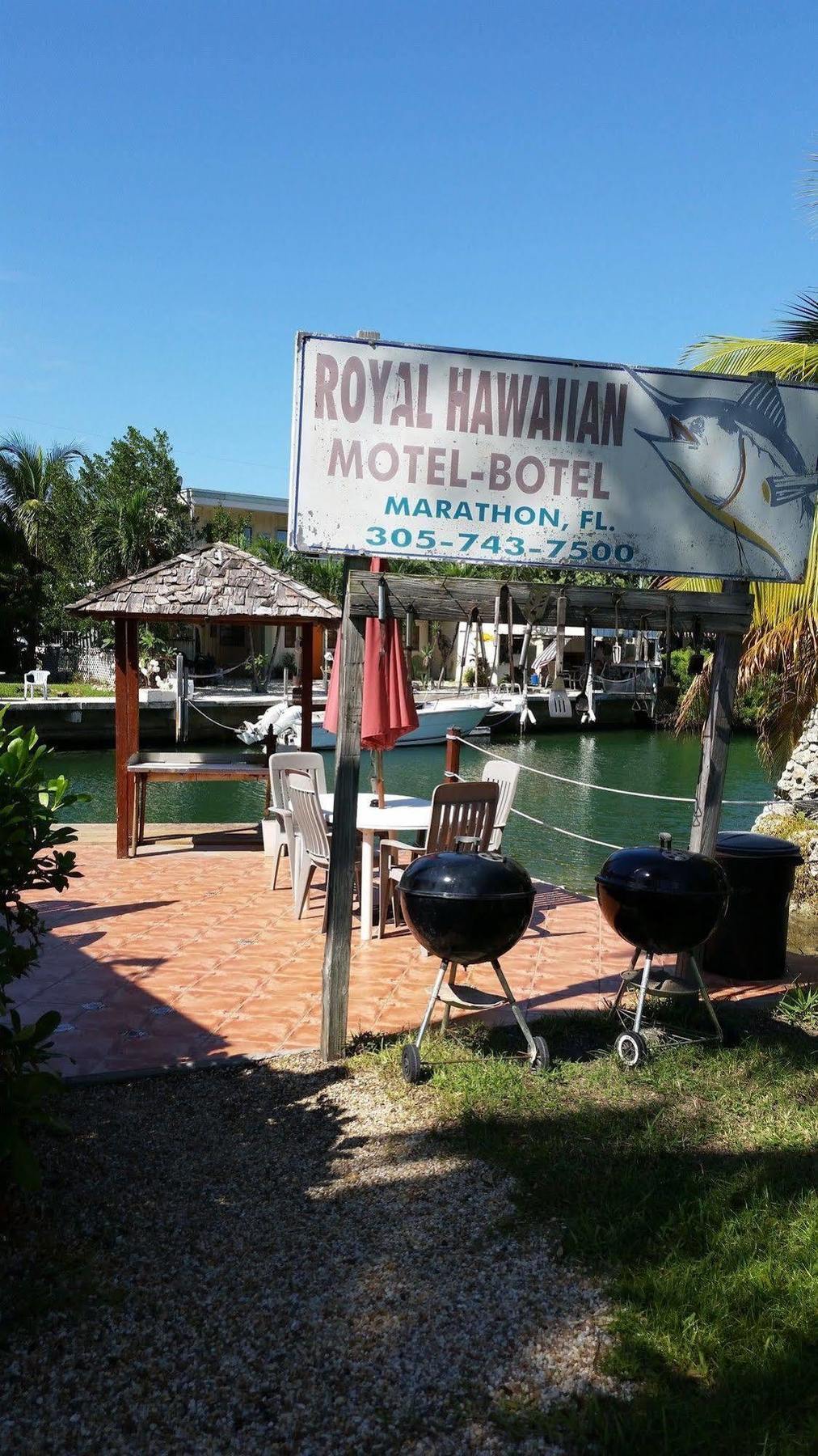 Royal Hawaiian Motel/Botel Marathon Exterior photo